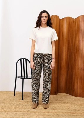 Layer-Friendly Fit EMILIA LEOPARD BOBTAIL JEANS