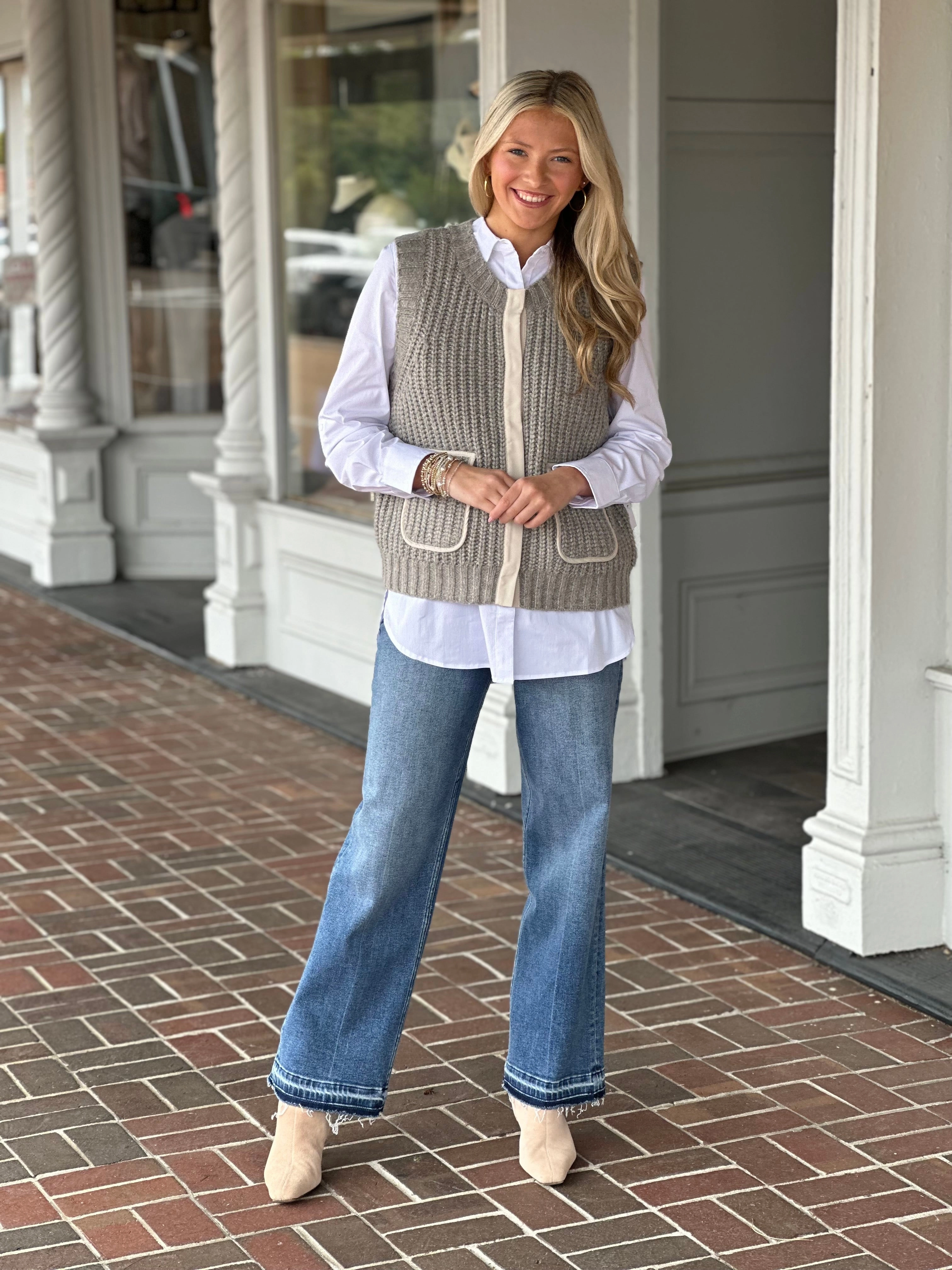 Tribal Sleeveless Pocket  Sweater Vest in Sandstone Four Way Stretch Odor Neutralizing Technology