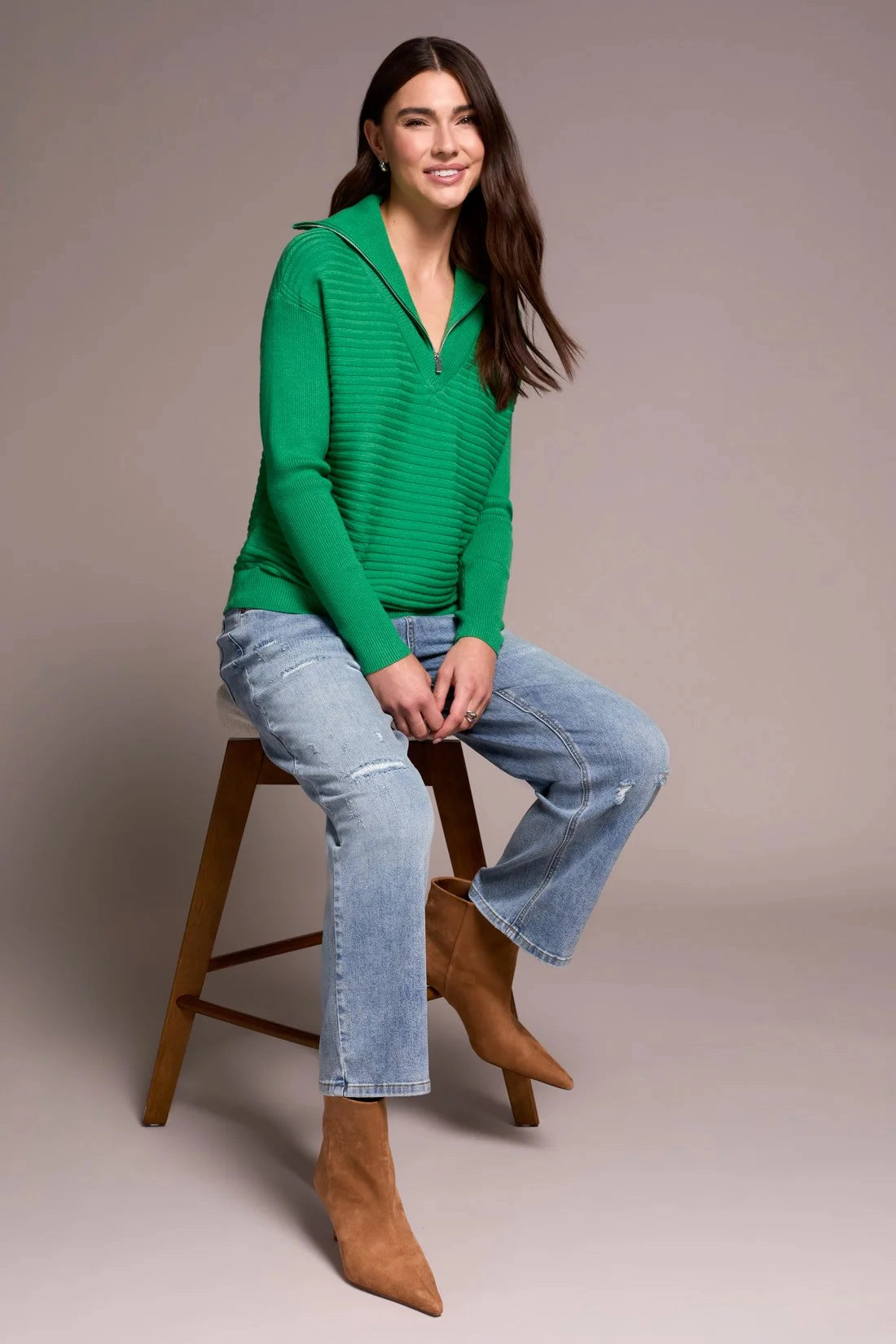 Tribal Soft Zip-Up V-Neck Sweater in Fieldgreen Casual Tank