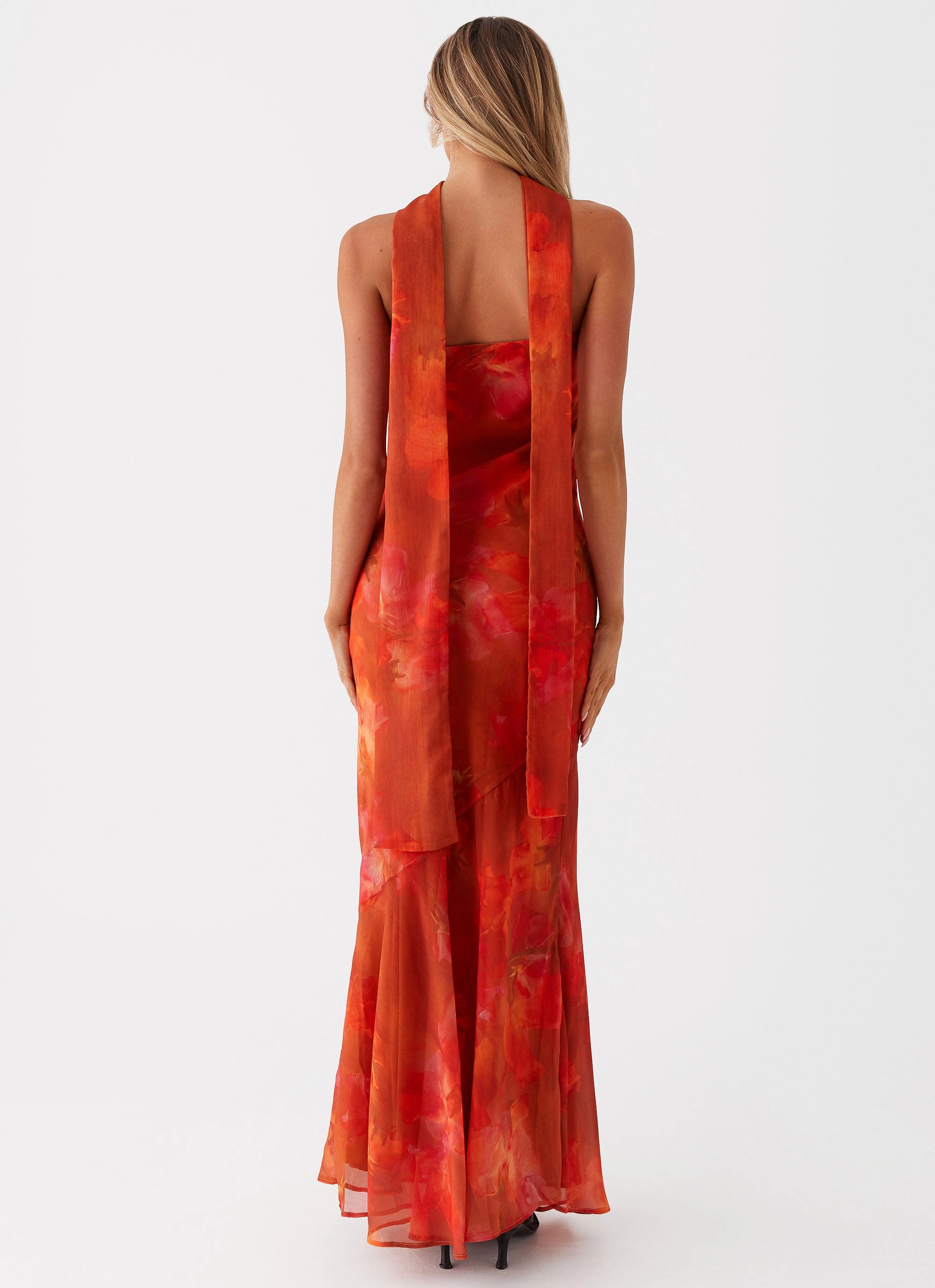 Under The Pagoda Maxi Dress - Amber Luxe Comfort Body Fit