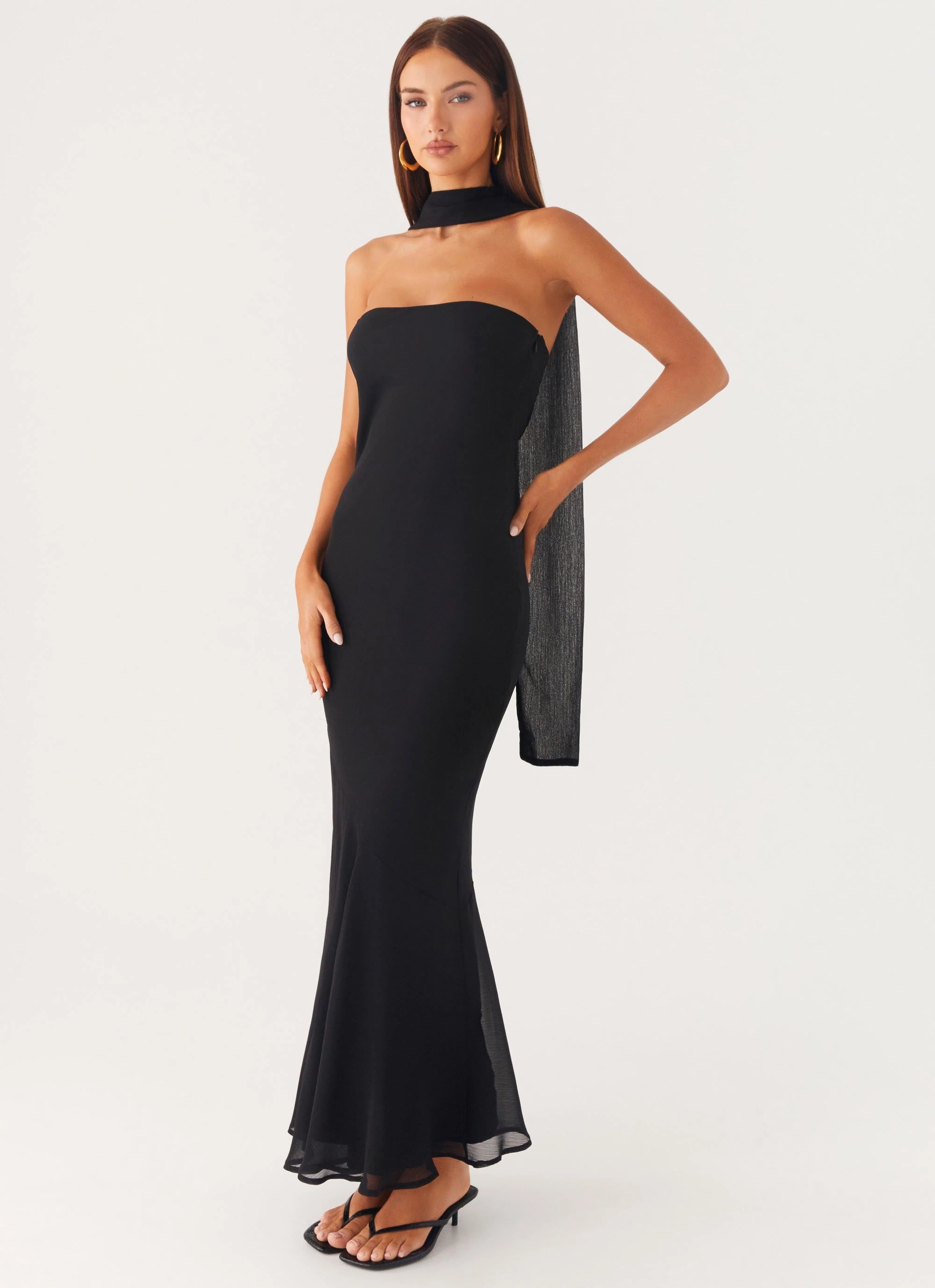 breathable fabric dress Under the Pagoda Maxi Dress - Black