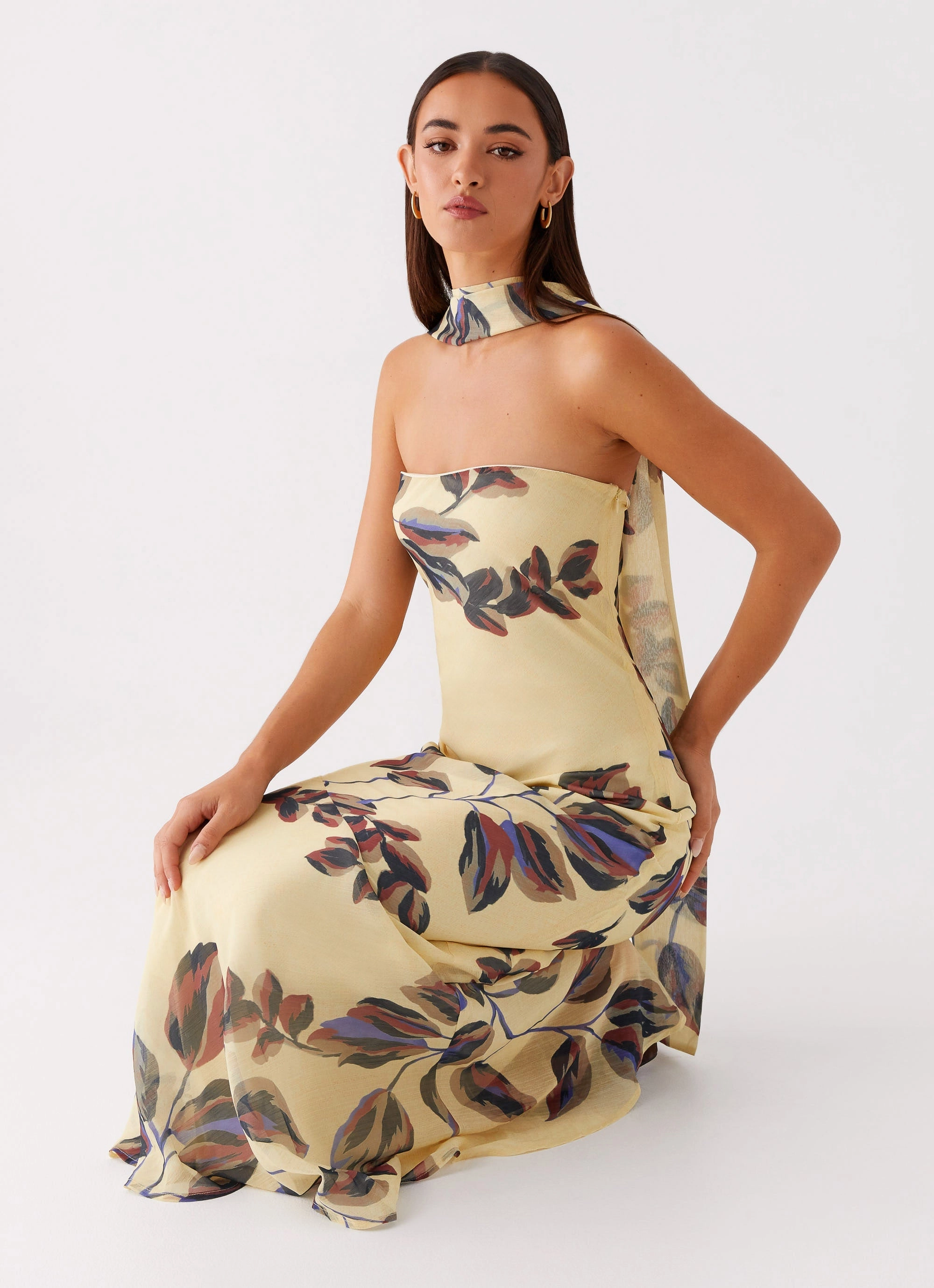 Sculpted Form Under The Pagoda Maxi Dress - Buttercream Leaf Print