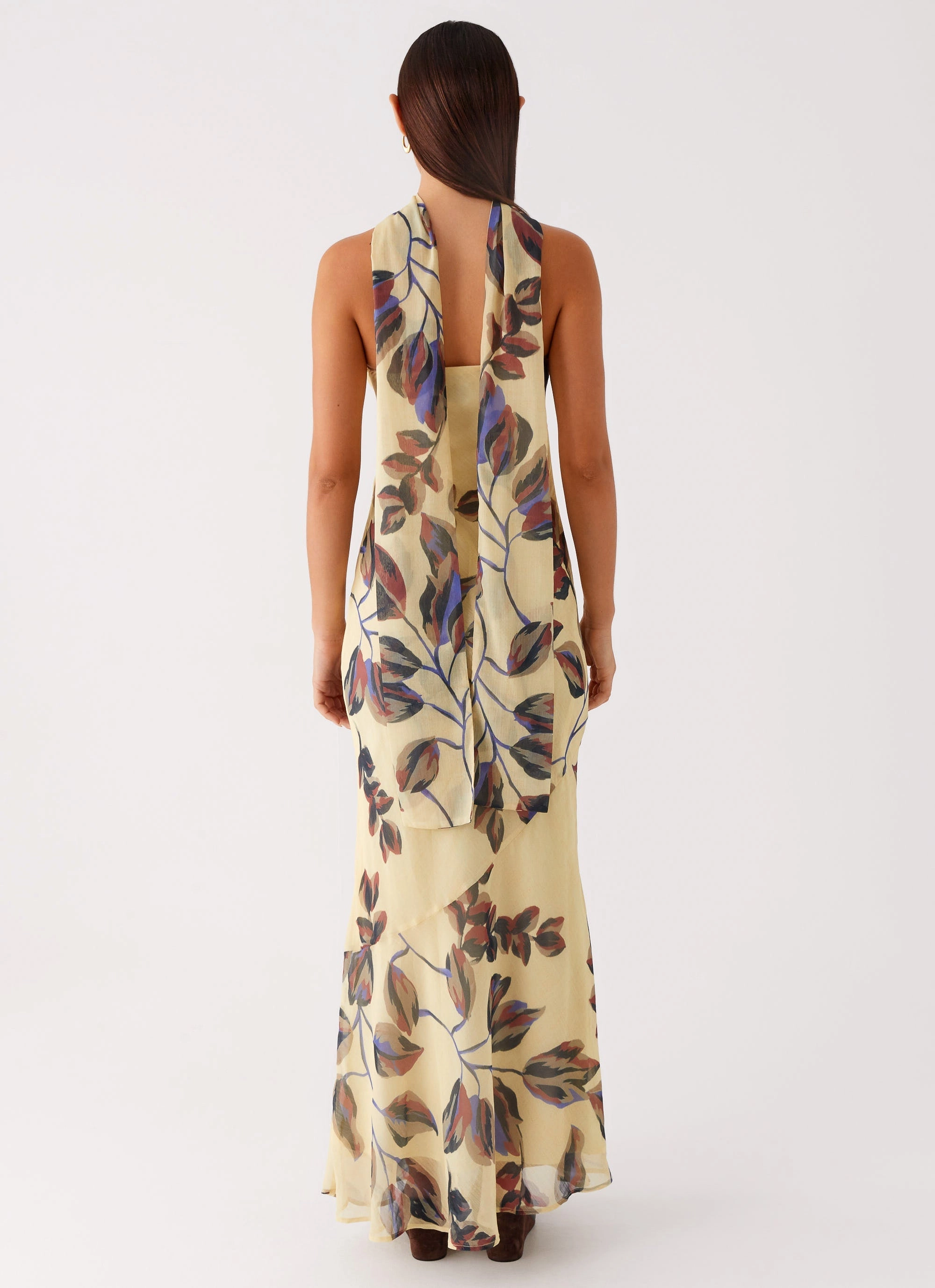 Elegant Layer Layering Comfort Under The Pagoda Maxi Dress - Buttercream Leaf Print