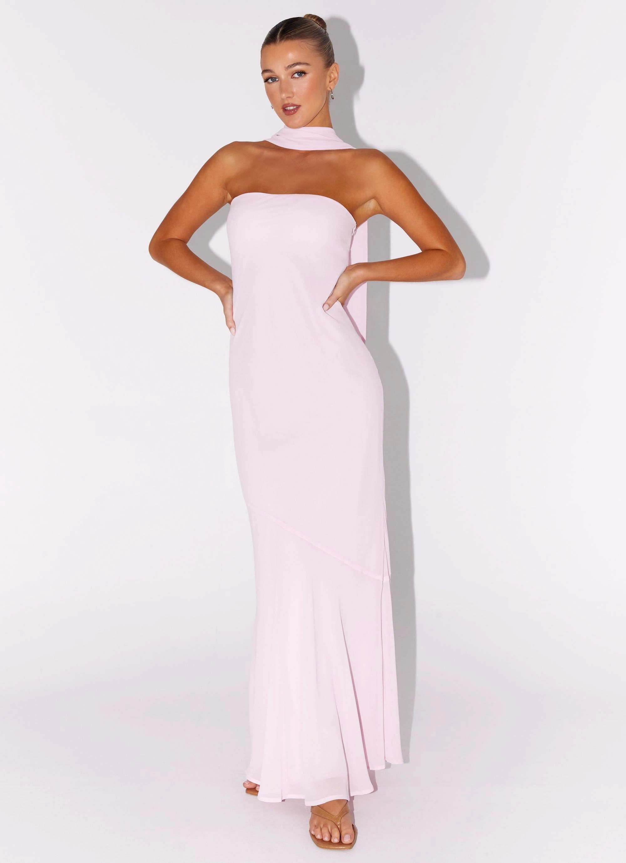 Day-to-evening dress Perfect Waistband Under The Pagoda Maxi Dress - Pink