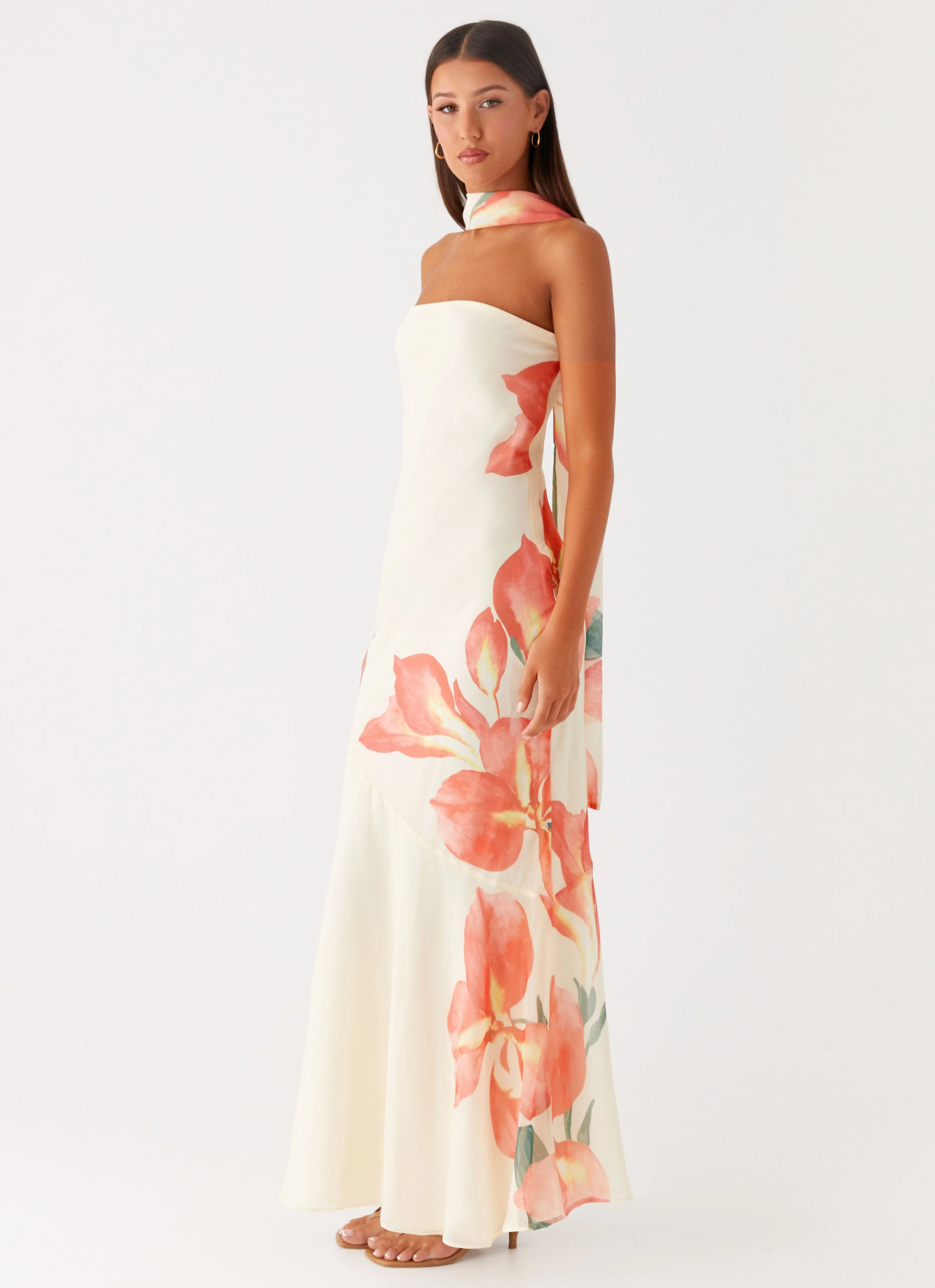 Under The Pagoda Maxi Dress - Siena Floral Elegant Layering