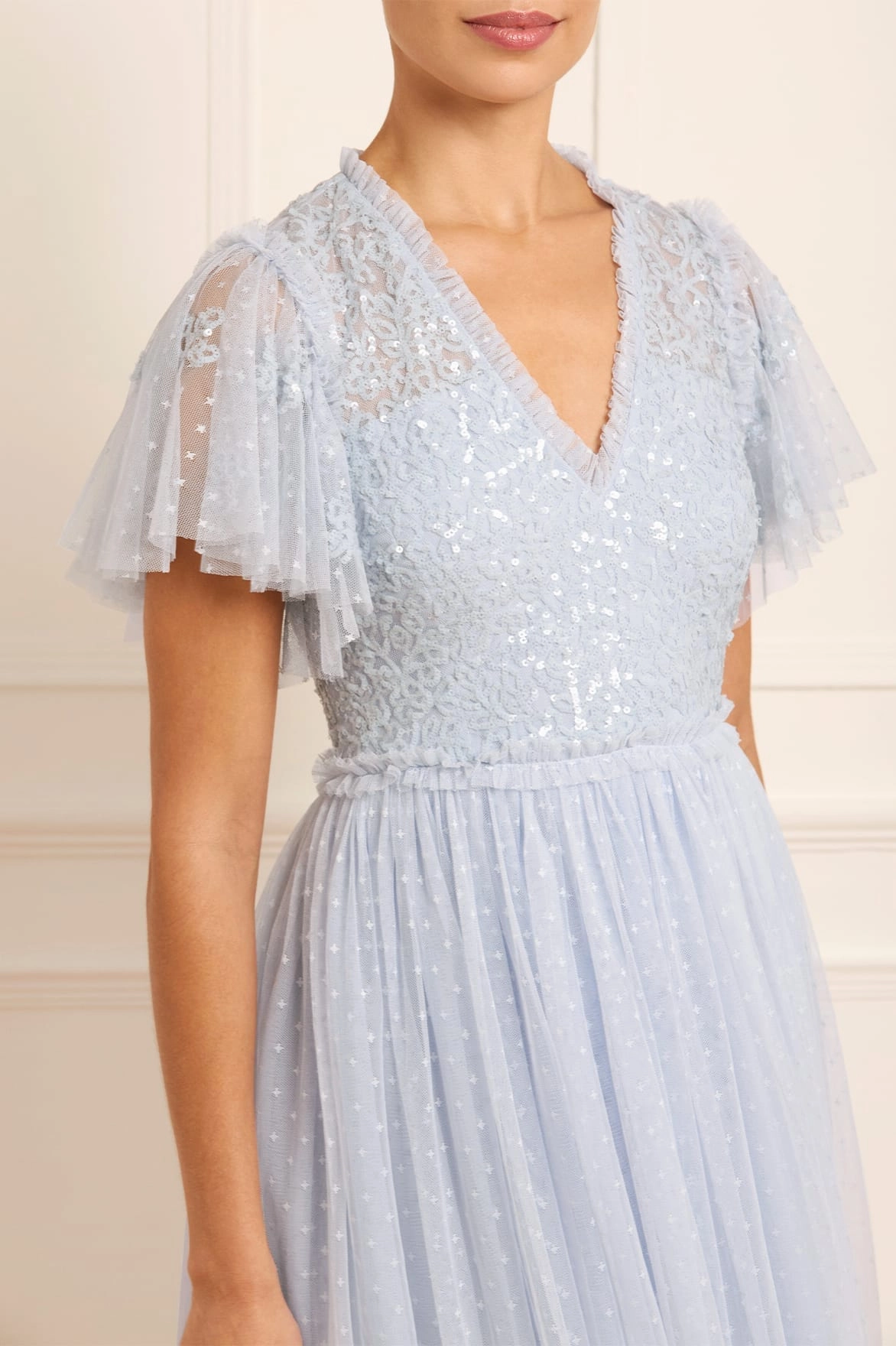 Relaxed Fit Design Tailored Piece Floral Lace Bodice V-Neck Ankle Gown