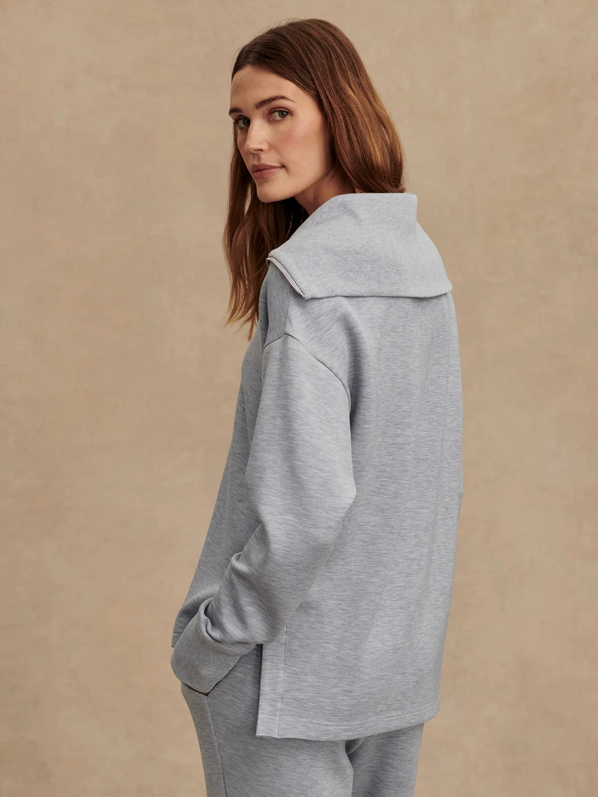 Fitted Shirt Varley Larson Half-Zip Sweat in Mid Blue Marl