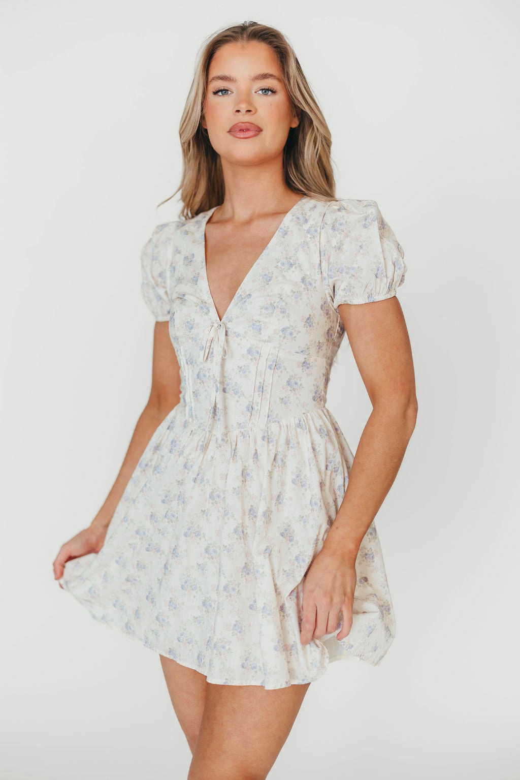 Veronica Mini Dress in Cream/Lilac Floral Relaxed and Effortless Subtle Edge