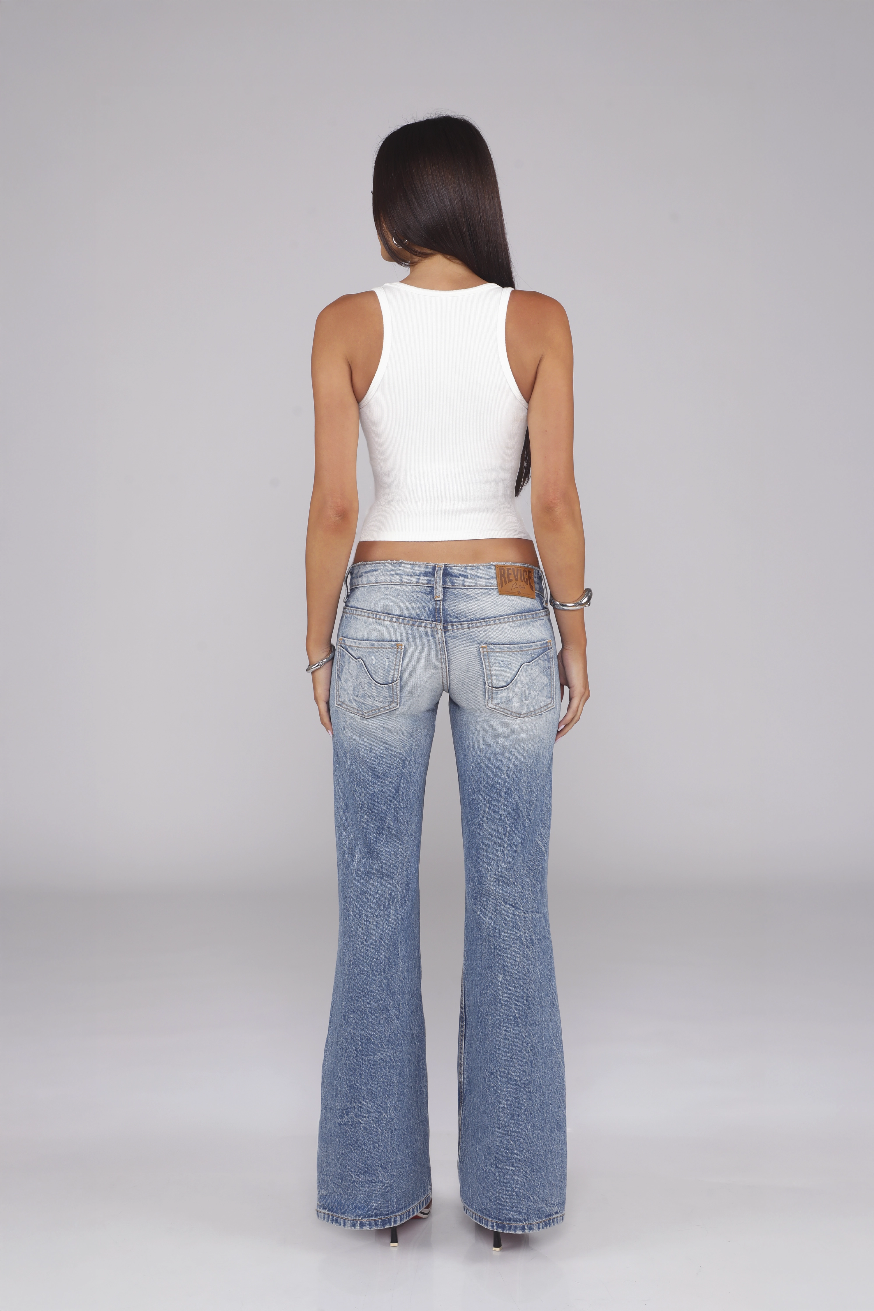 VICTORIA JEAN / SOUTH BEACH Adaptable Design Simple Silhouette