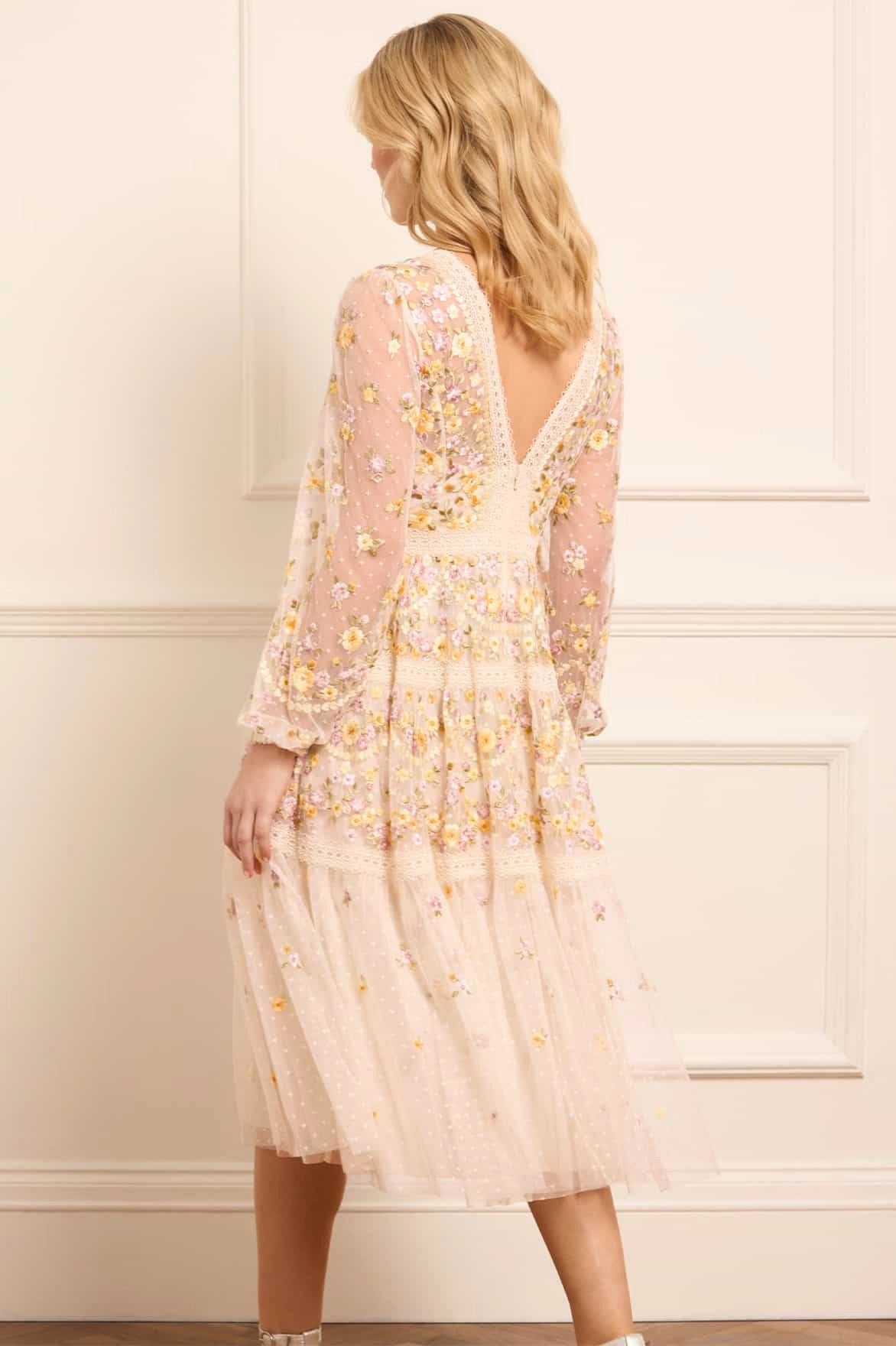 Farm Air Garland Ribbon Midaxi Dress