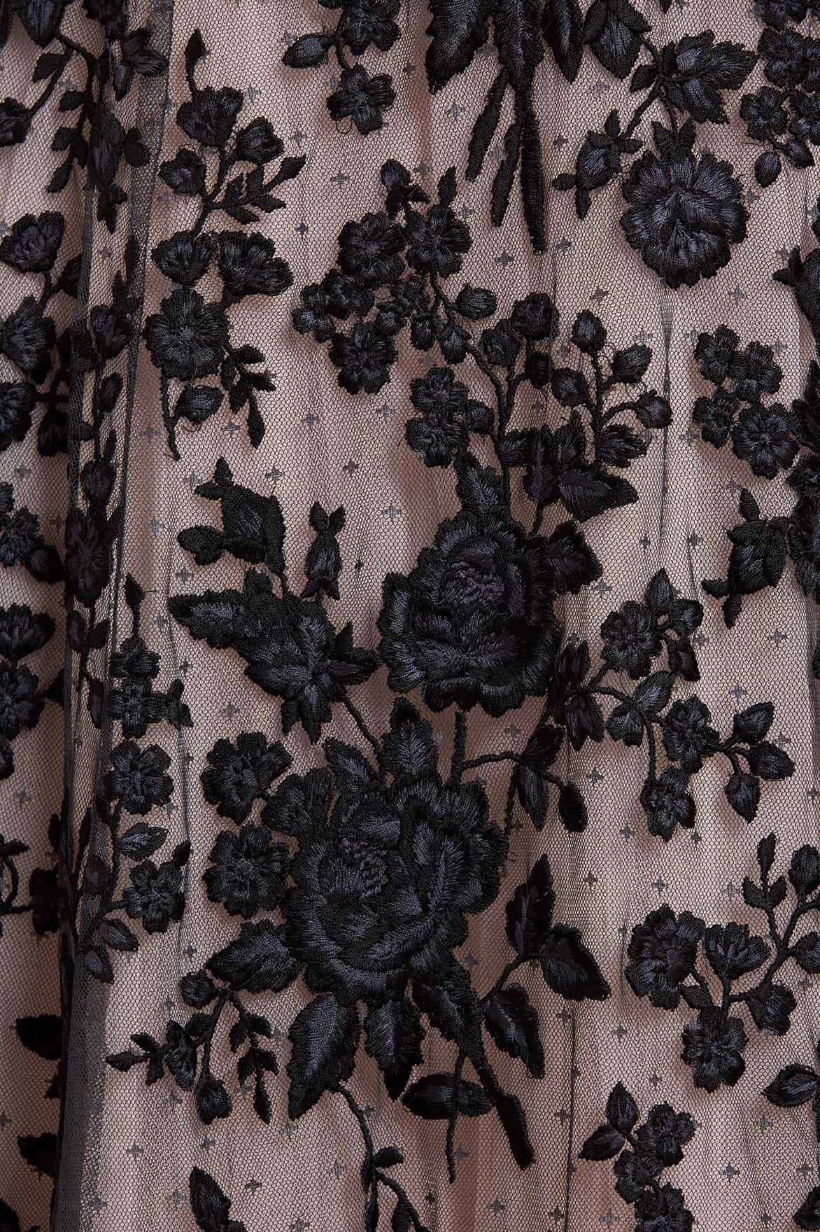 Comfort Waist Fit Polished Details Rosa Scoop Neck Ankle Gown