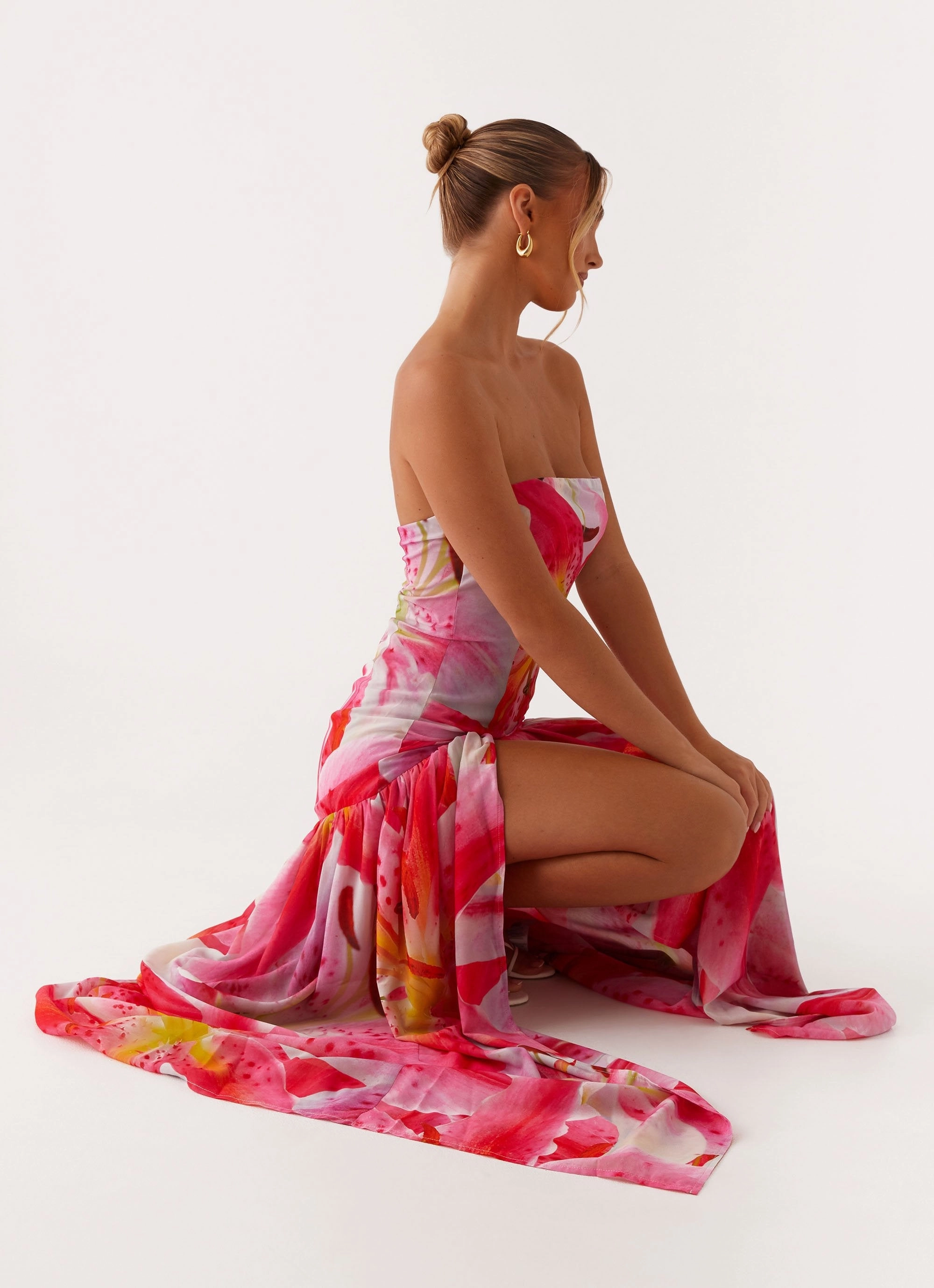 Eden Strapless Maxi Dress - White Pink Lilly Elegant Motion Glossy Detail