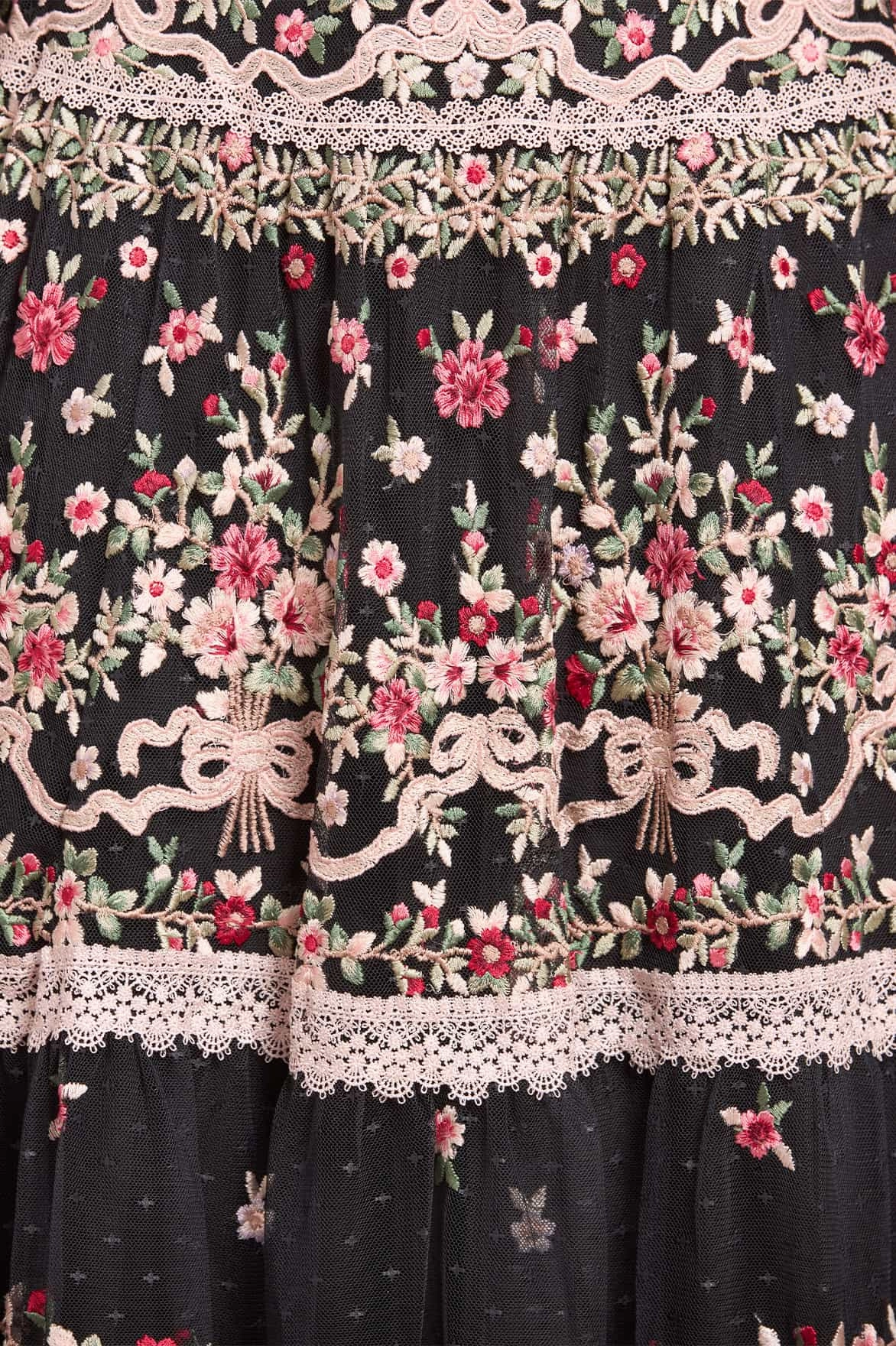 Ribbon Bouquet Gown Daywear Fit