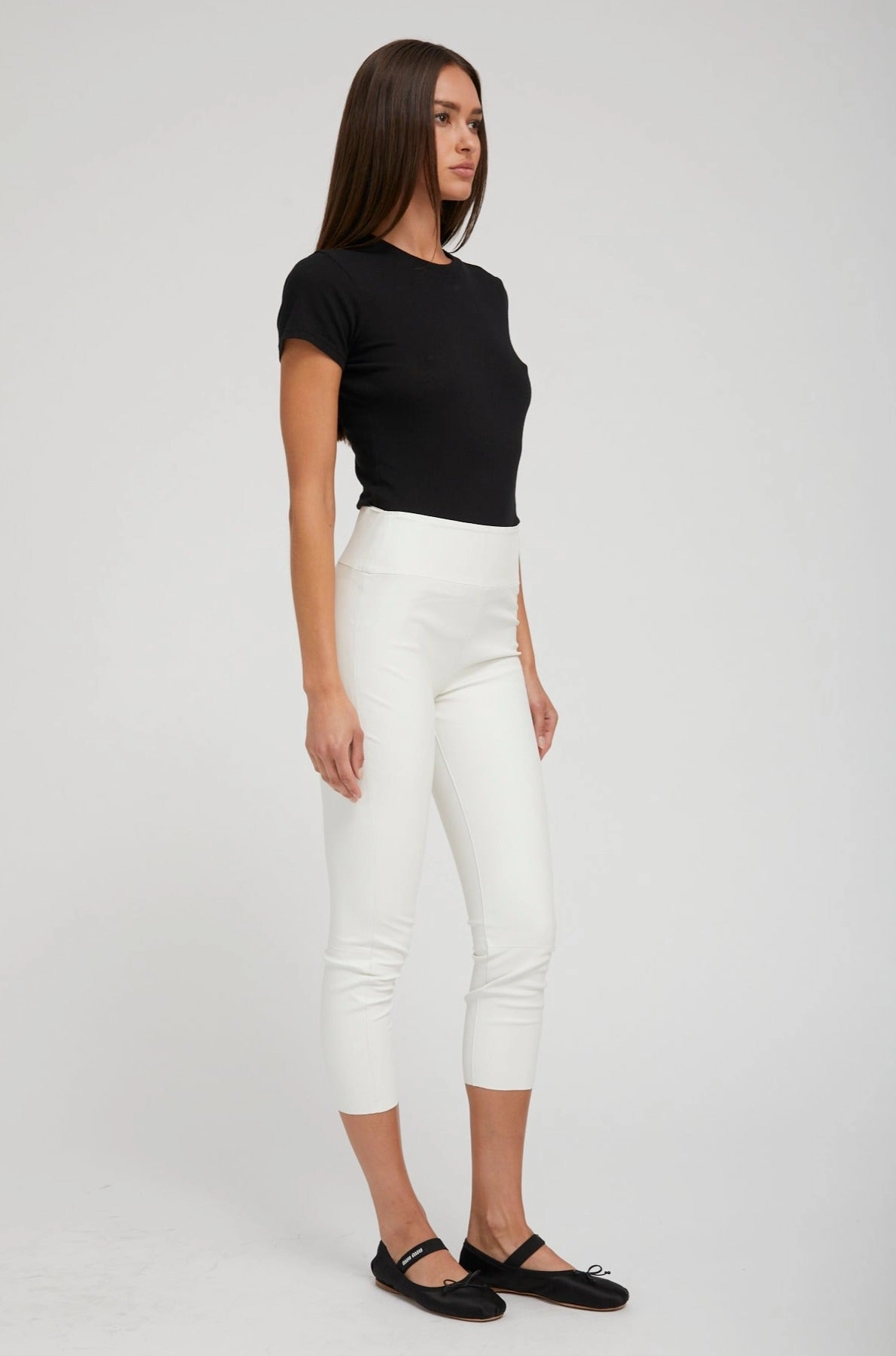 Travel Enthusiast Moisture Wicking Athletic Wearable White Leather Crop