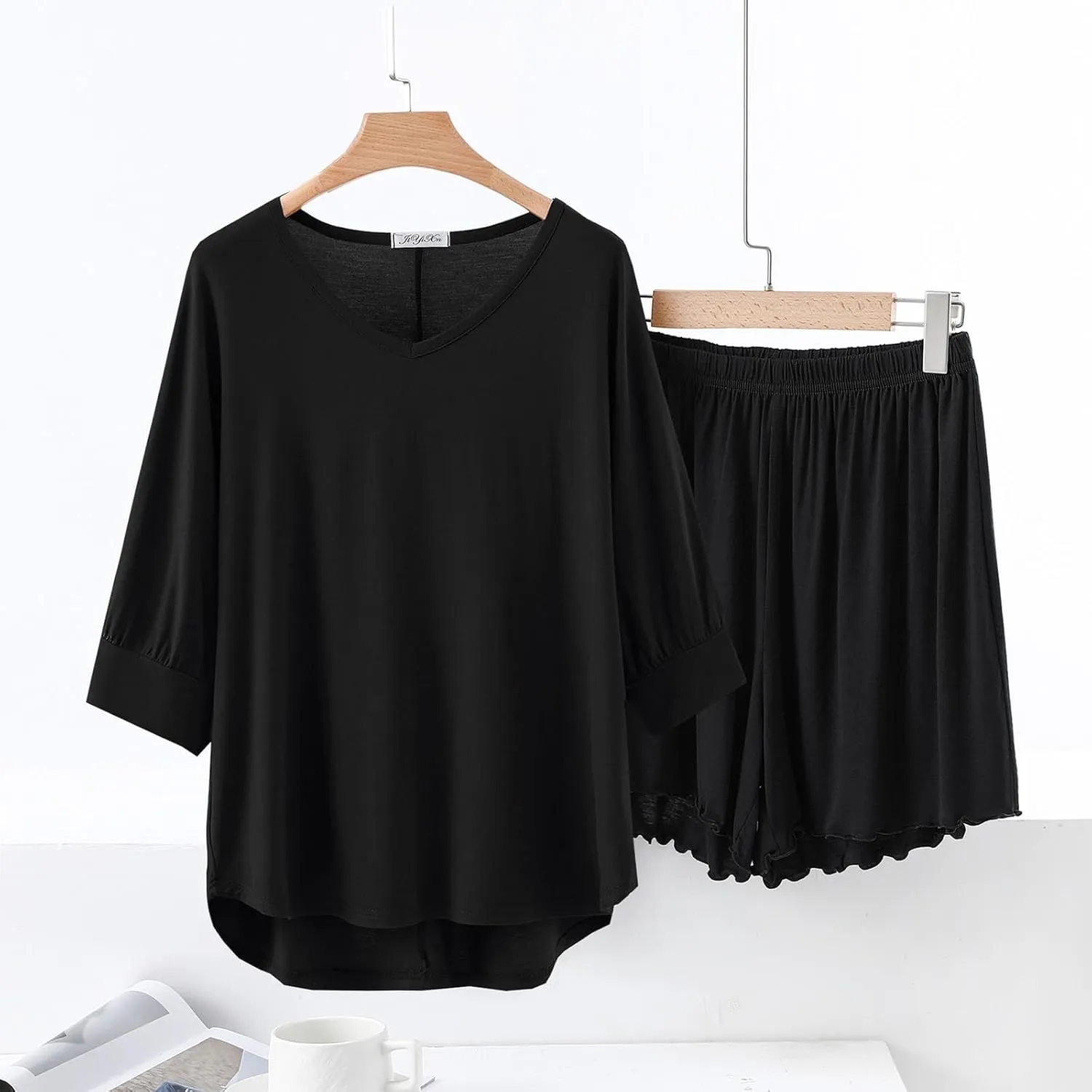 Women 3/4 Sleeve Pajamas Set Modal Cotton 2 Piece Outfit Sleepwear V Neck T-Shirt and Lettuce Trim Shorts Homewear