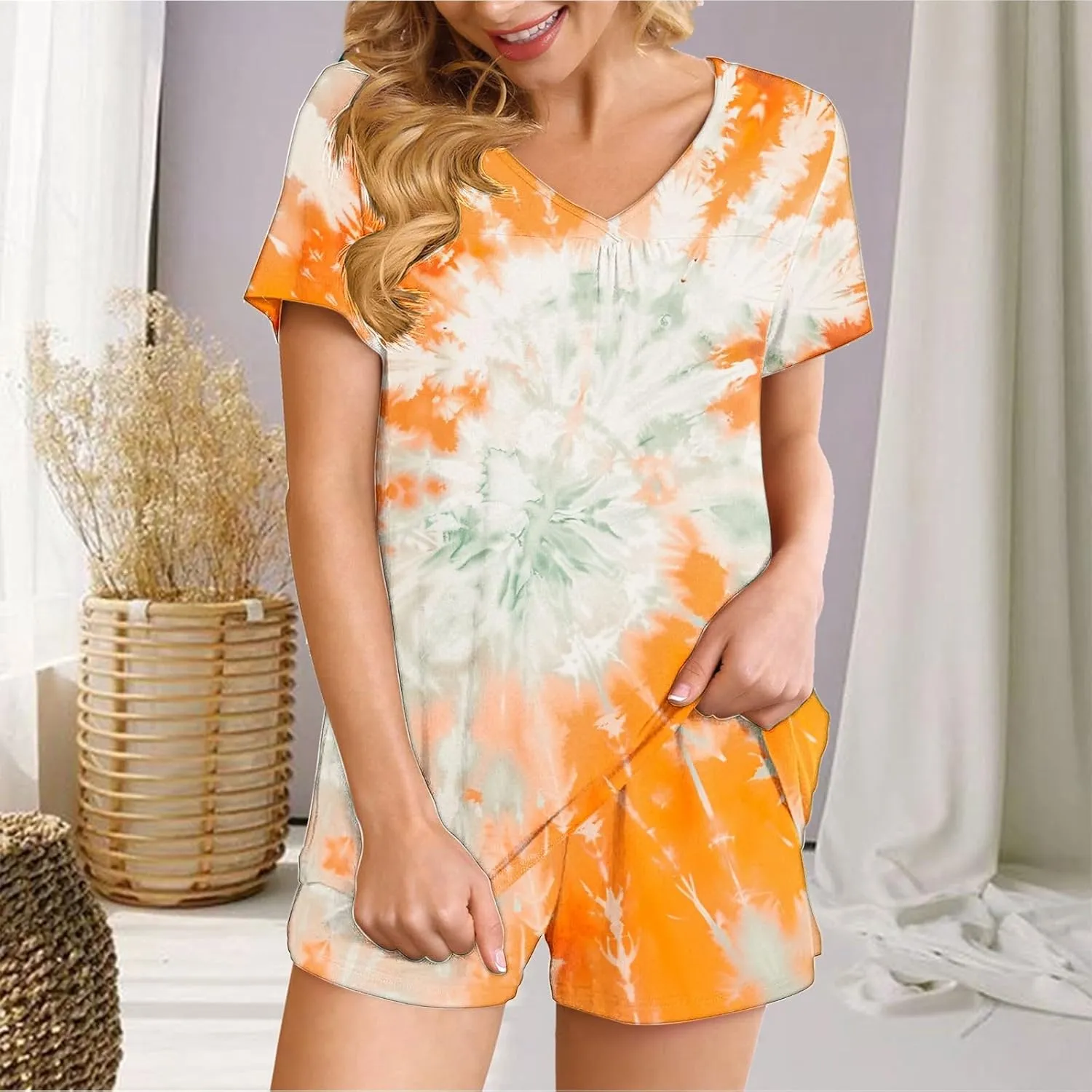 Women Crewneck Pjs Set Soft Two Piece Lounge Pajamas Short Sleeve T-shirt and Shorts Outfits Sleepwear with Pocket