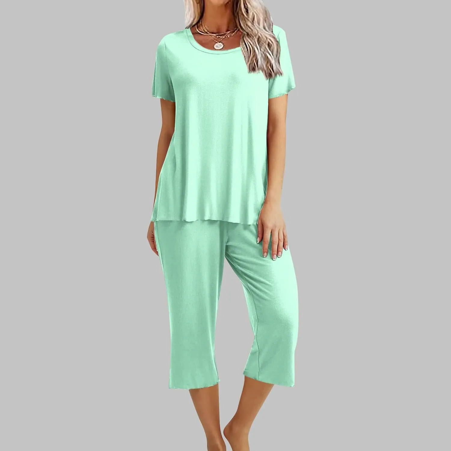 Womens Capri Pajamas Set 2 Piece Summer Lounge Sets Short Sleeve Round Neck Tops Soft Cropped Pants Comfy Sleepwear