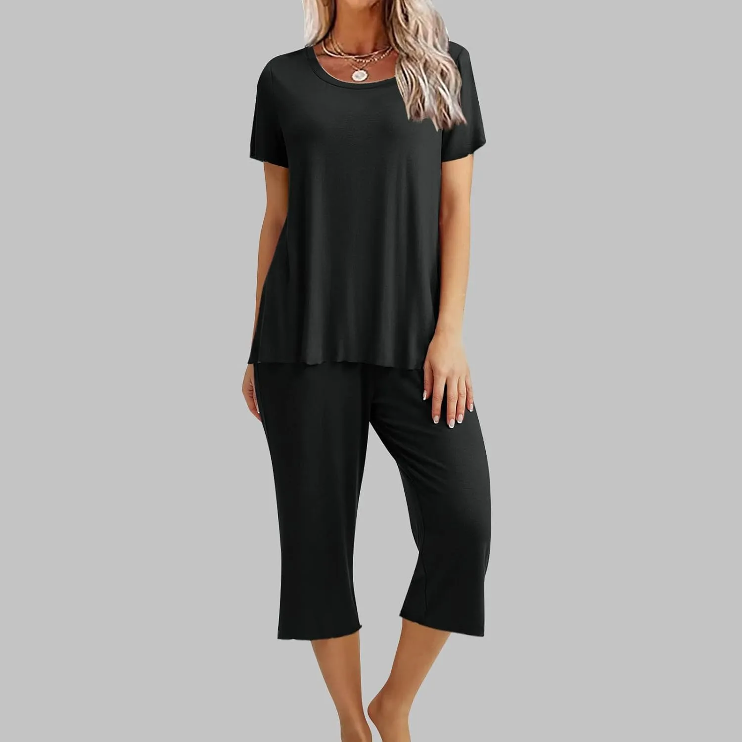 Womens Capri Pajamas Set 2 Piece Summer Lounge Sets Short Sleeve Round Neck Tops Soft Cropped Pants Comfy Sleepwear