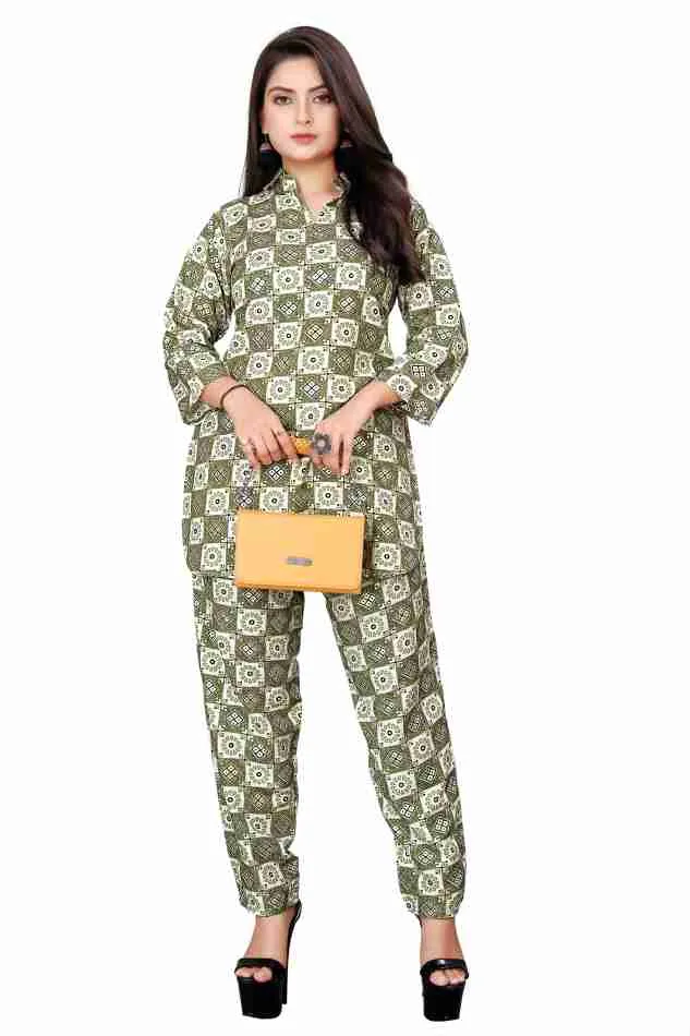 Women's Cotton Polyester Mix Fabric Printed Night suit with Collar Co-Ord Set - VKT800