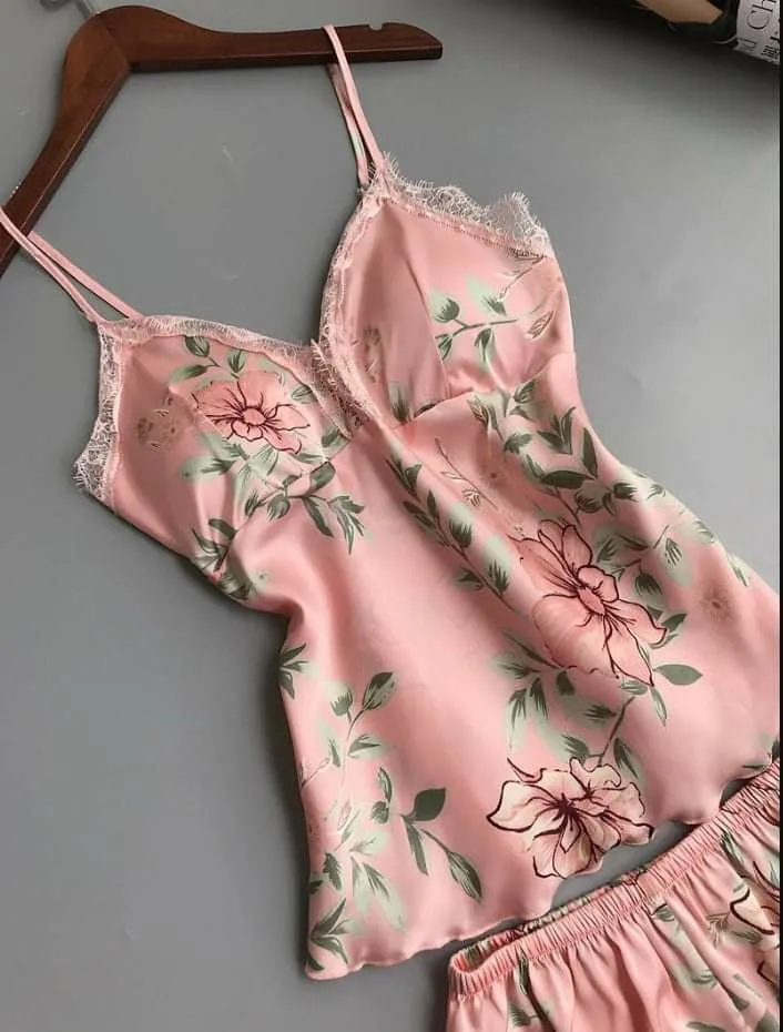 Women’s Floral Printed Lace-Trim Pajama Set (Cami Top   Shorts)