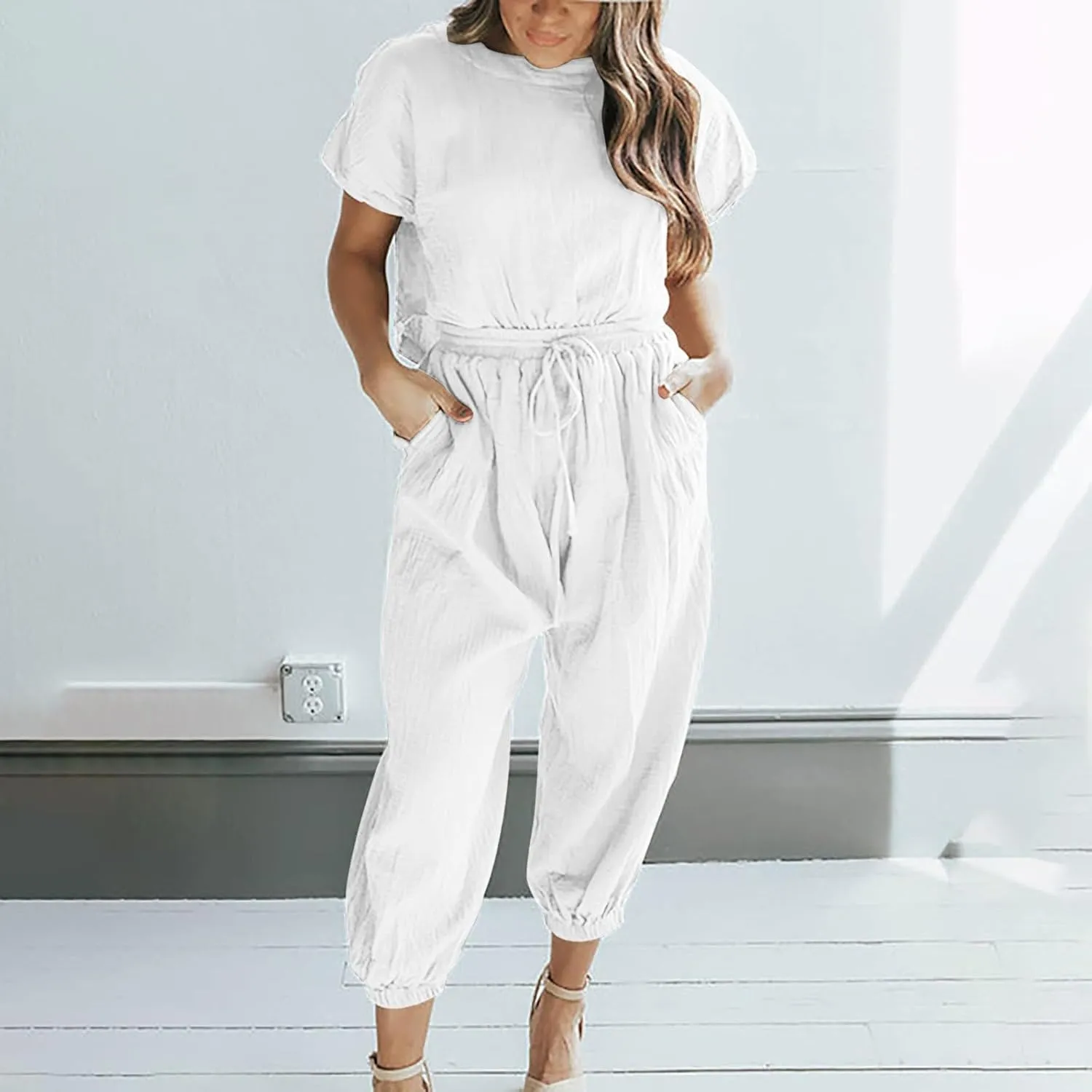 Women's Summer Outfits Casual Round Neck Short Sleeve Tops Drawstring Capri Pant Sets Lightweight Pleated Tracksuits
