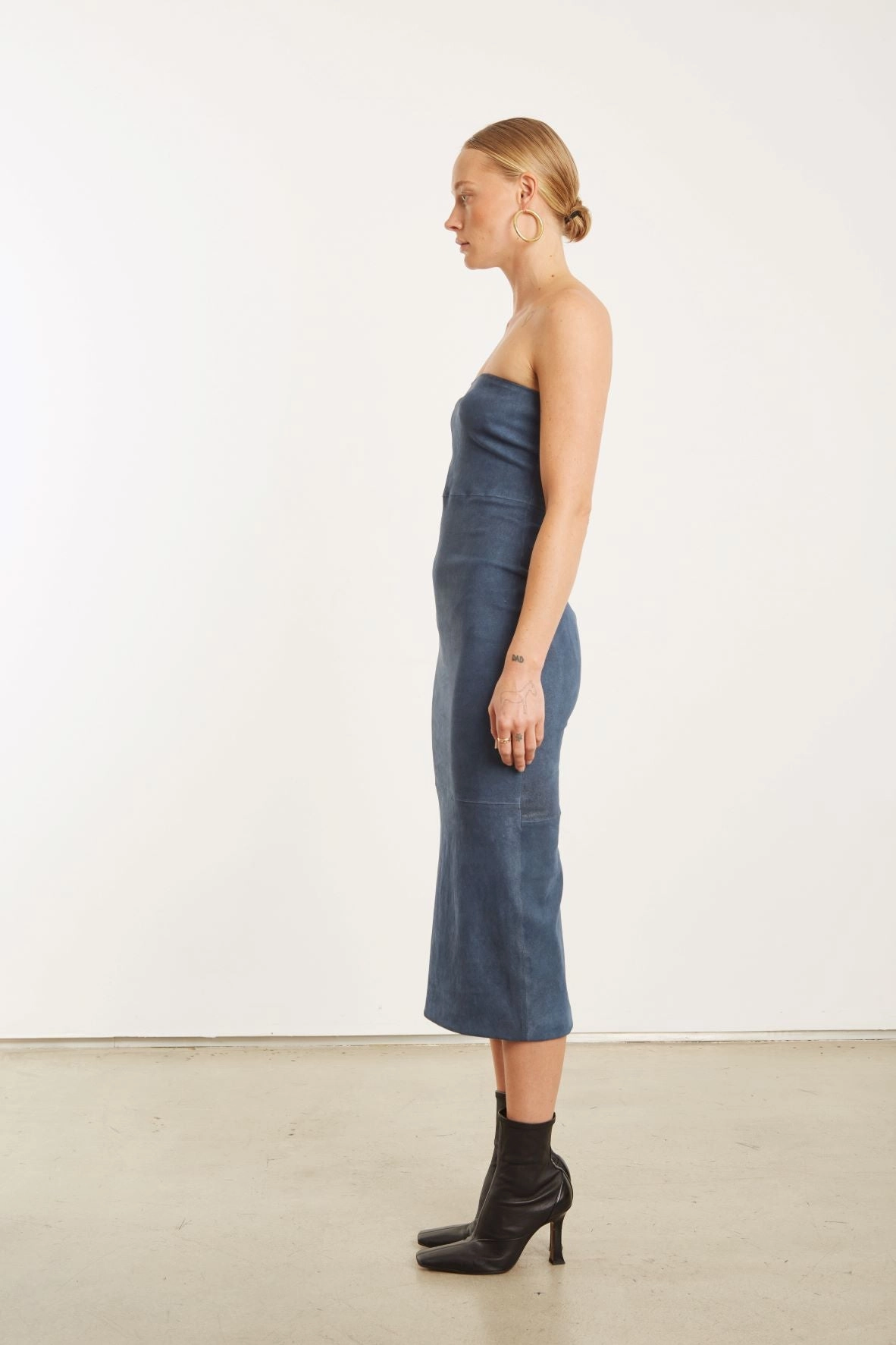 Influencer-Style Denim Suede Tube Dress