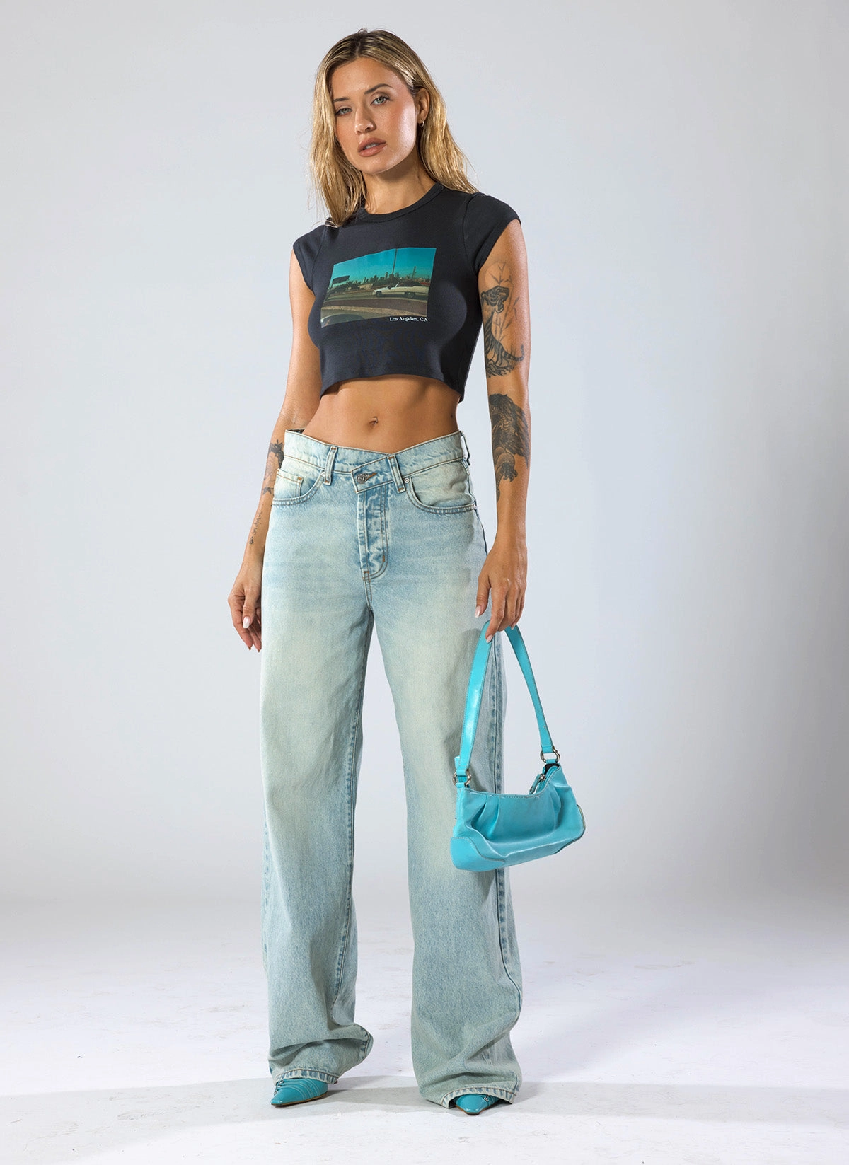 Oversized Jean / Seattle Blue Low-rise style Chic Design