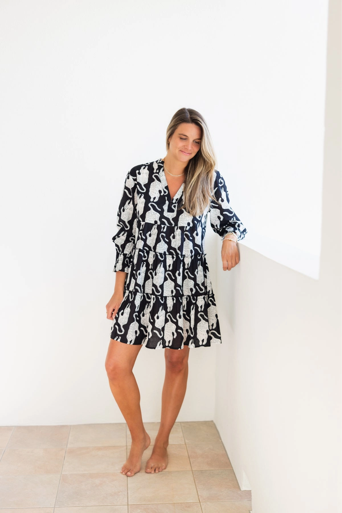 Matte Fabric Balanced Shape Dover Dress Black Tiger