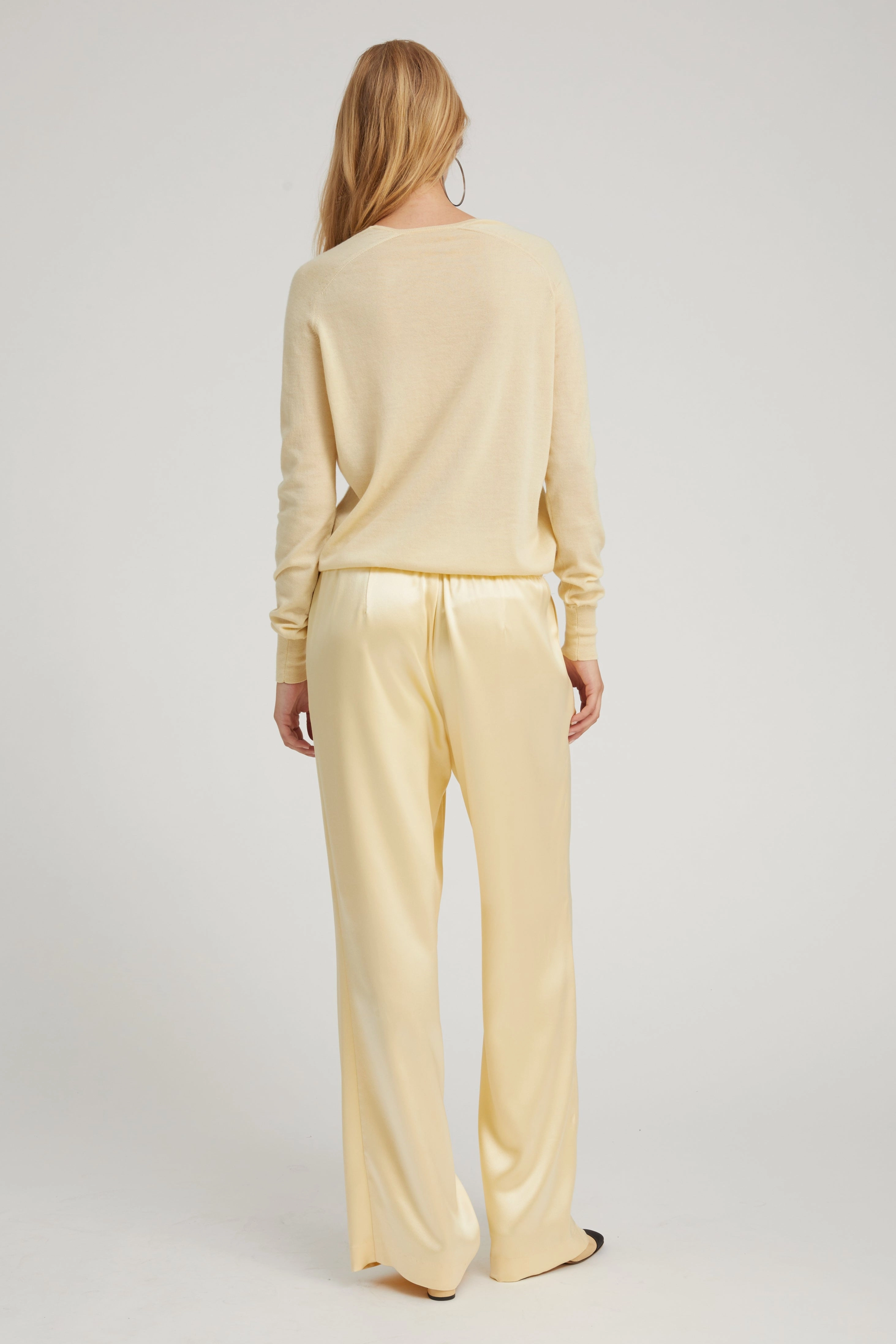 Butter Cashmere V-Neck Sweater SunProtective