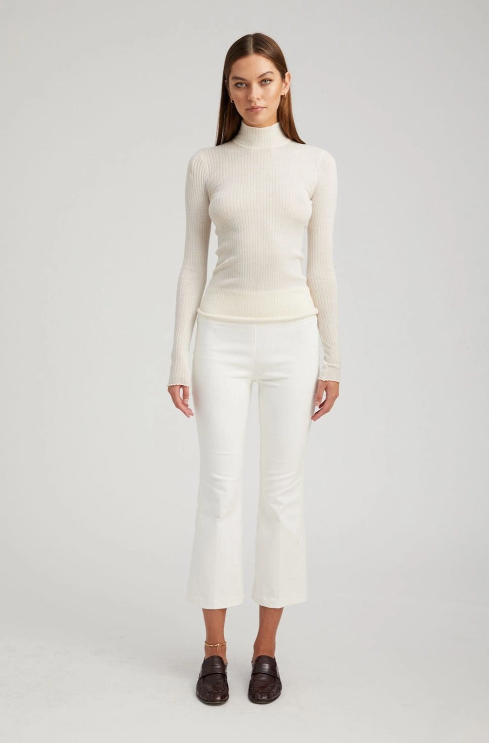 White Corduroy Crop Flare Pants Clean Fit Curved Waistline
