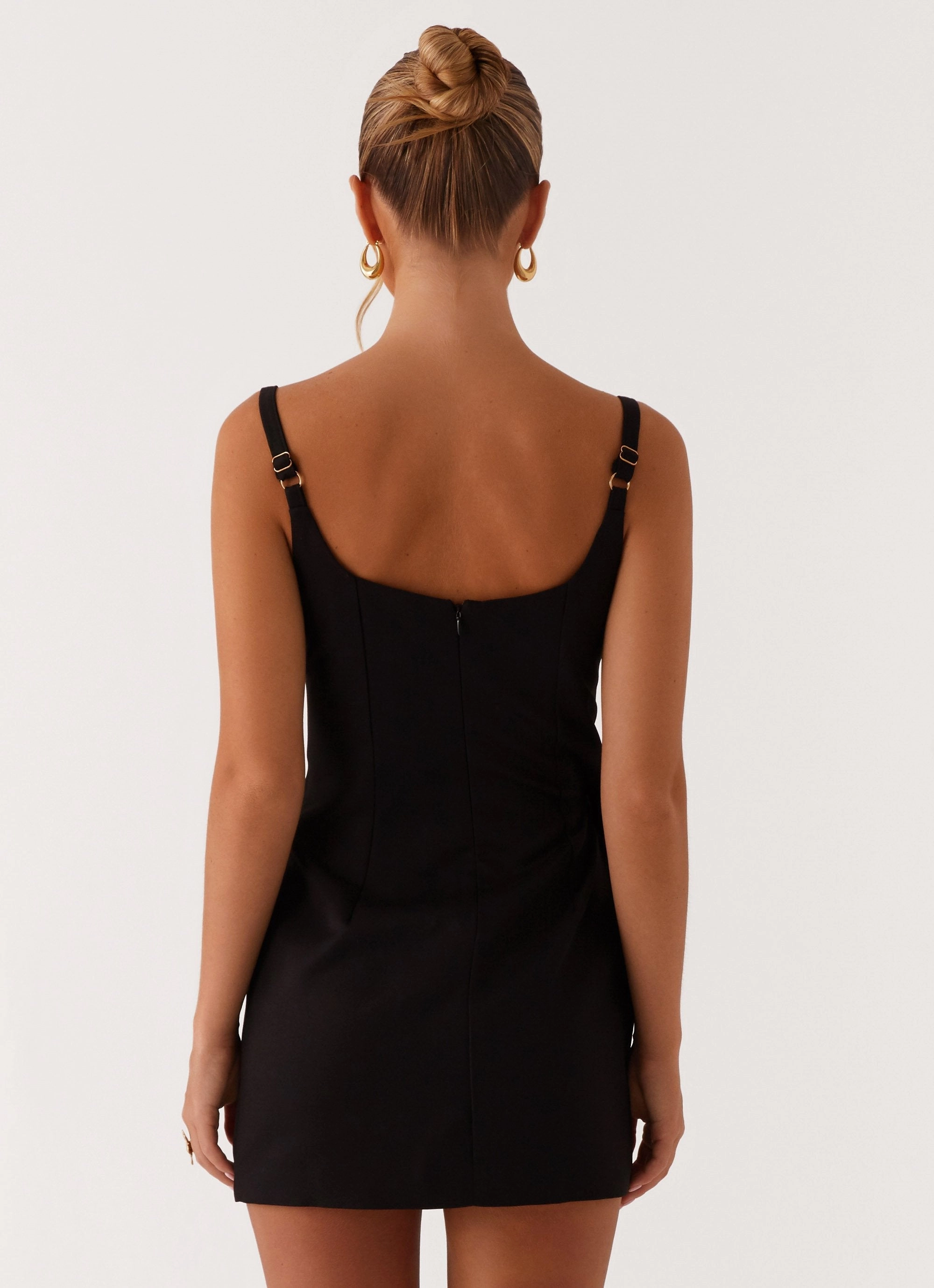 Trendy Vibes Pure Aesthetic Aretha Mini Dress - Black