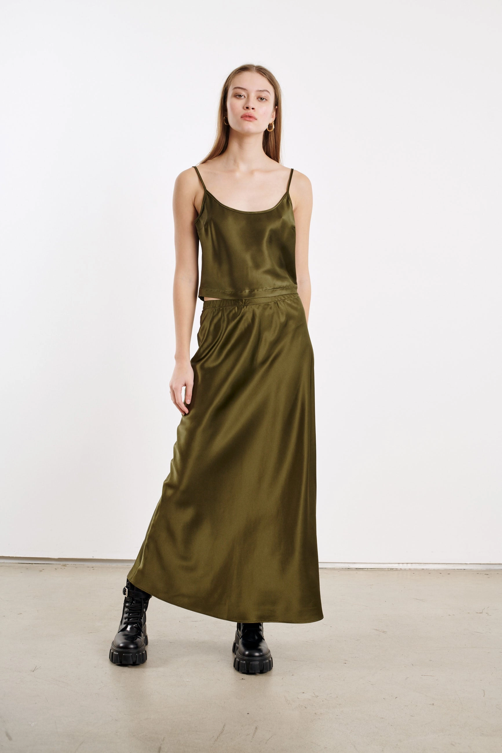 Stylish Tank QuickDry Performance Moss Silk Cropped Scoop Neck Cami