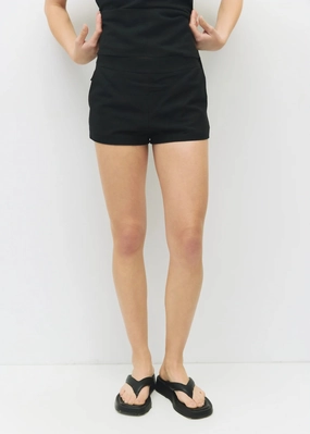 TRACY MID-RISE SHORTS Cool Weather Sleek Waist