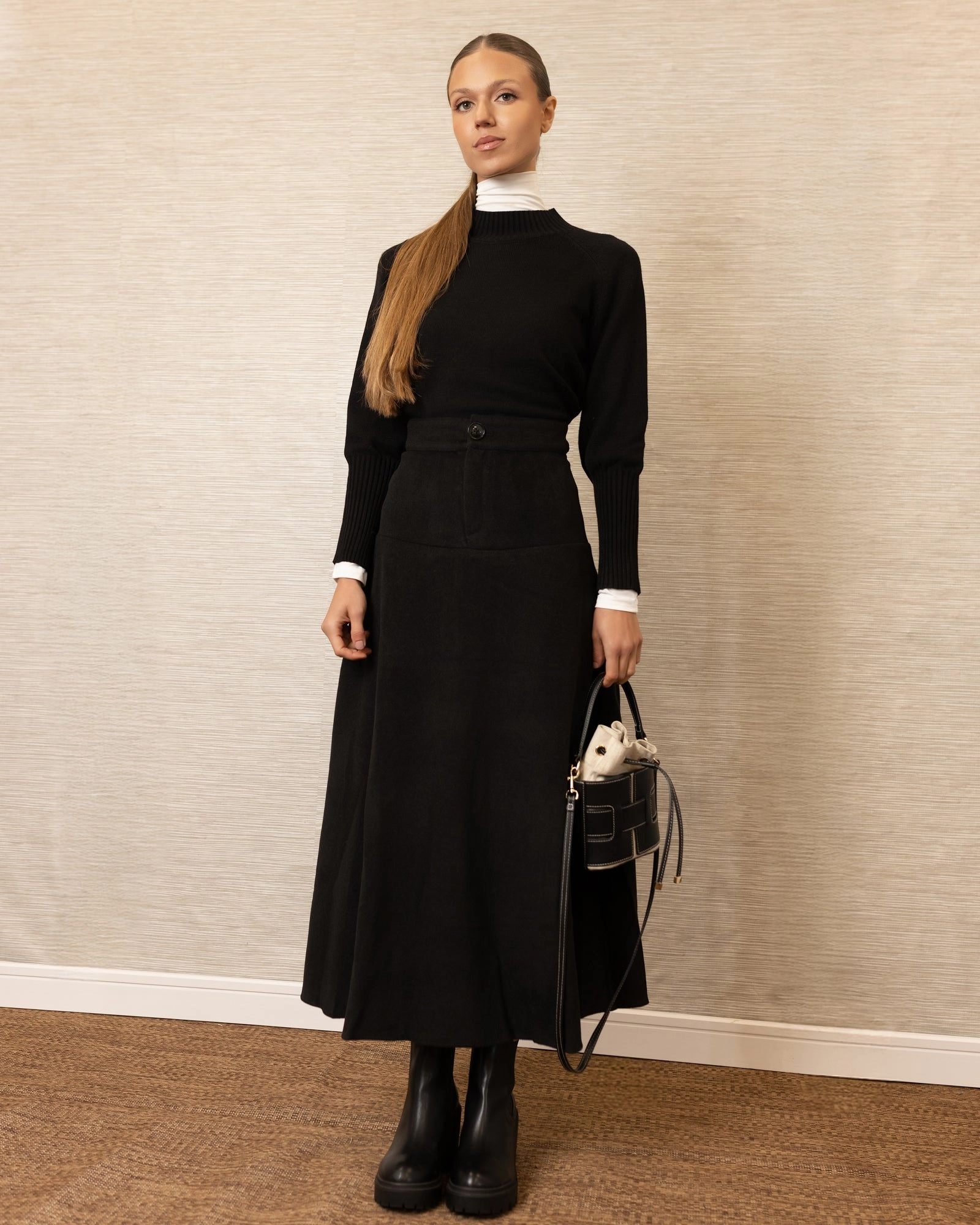 Yves Aline Maxi | Black Sleek Vibe